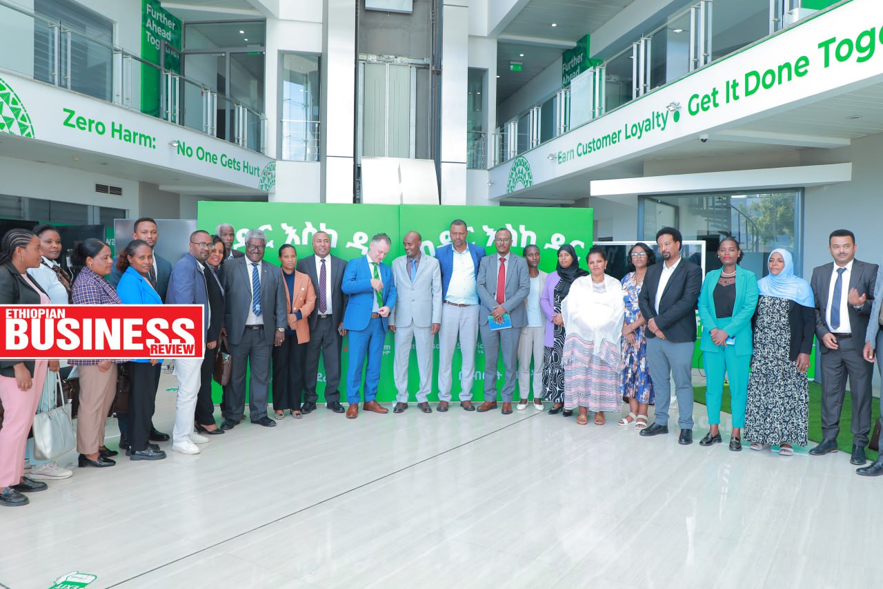 safari-com-and-banks.jpg